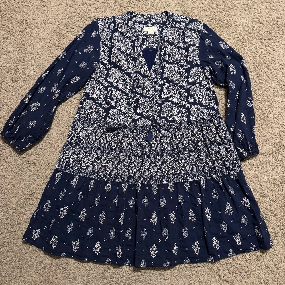 EUC Maeve by Anthropologie tiered swing dress navy block print, sz M
